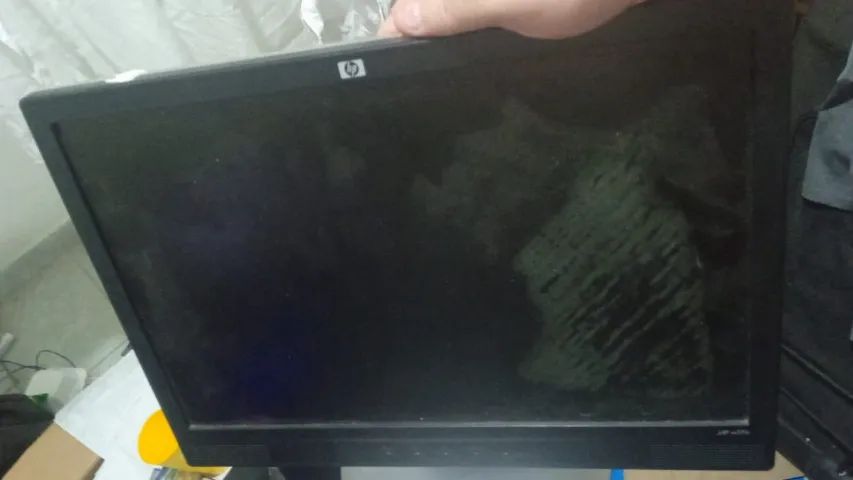 Monitor para Pc. Com mancha na tela. - Foto 3
