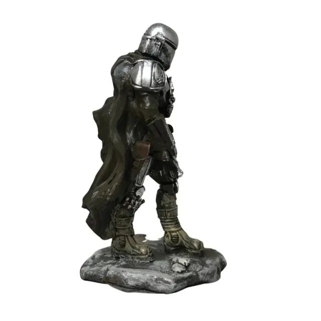Boneco Madalorian da Saga Star Wars Miniatura em Resina - Foto 2
