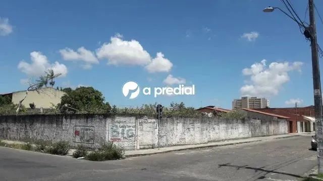 Amplo terreno de esquina, 4.732,25 m². - Foto 5