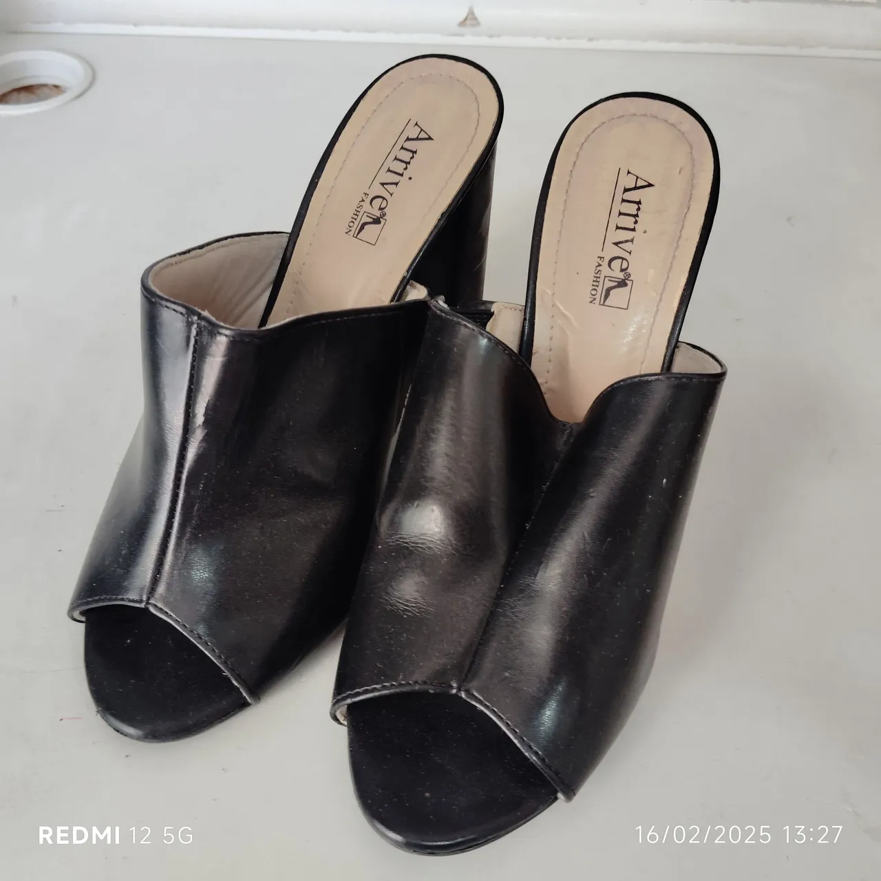 Tamanco feminino preto salto alto