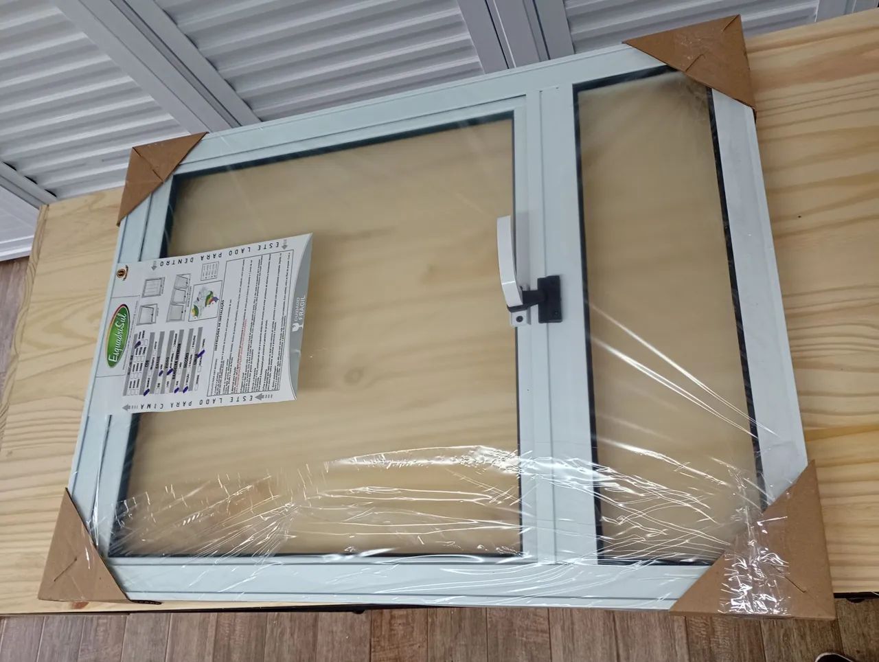 Janela Max ar  Aluminio Branco - Foto 4
