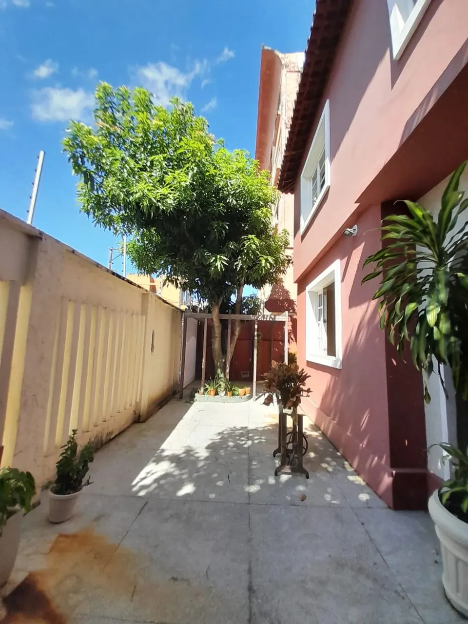 Casa Comercial somente para área de restaurante no Bairro Cidade Velha.