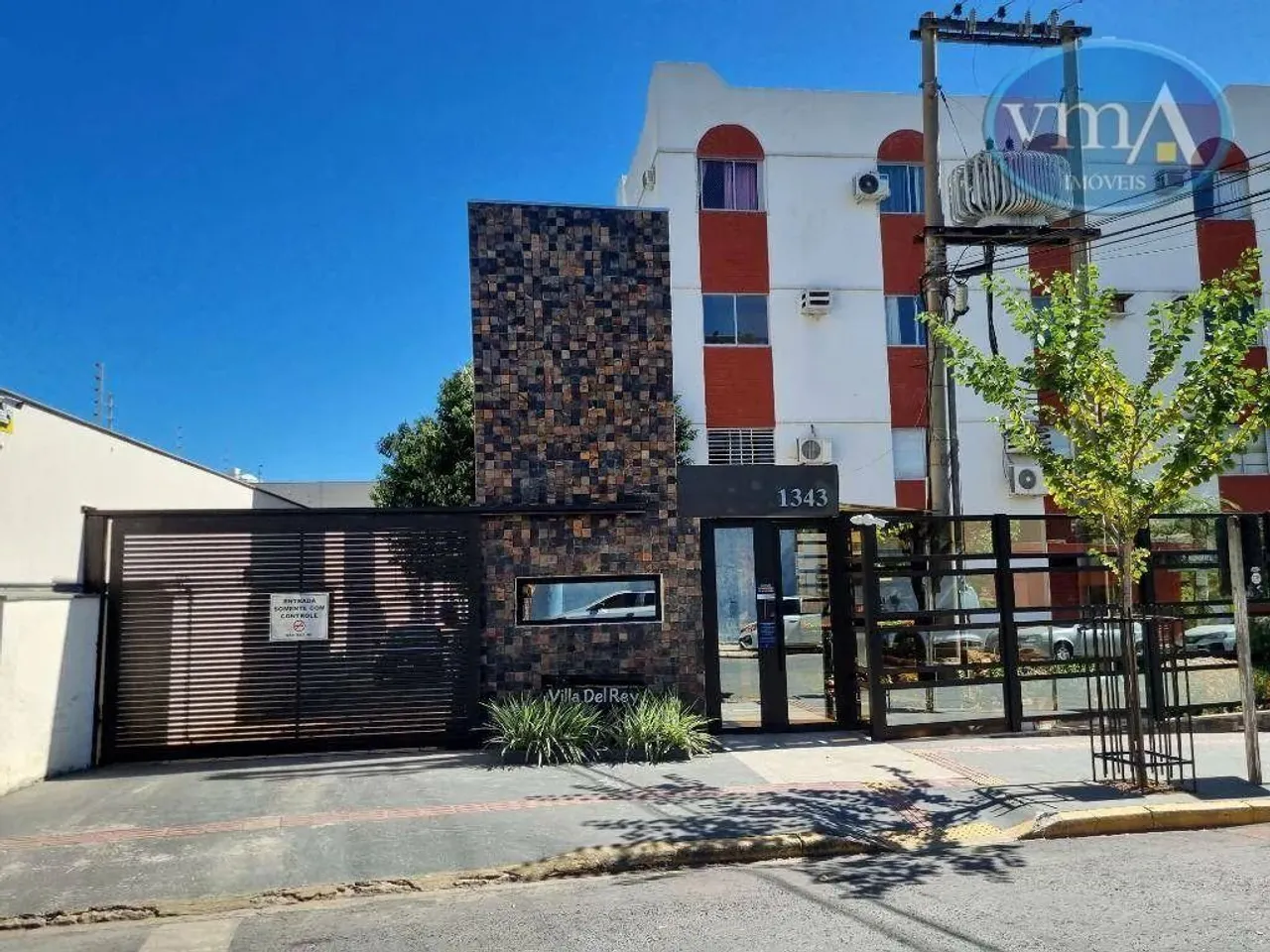 Alugo Apartamento com 2 dormitórios para alugar, 58 m² por R$ 1.418/mês - Quilombo - Cuiab