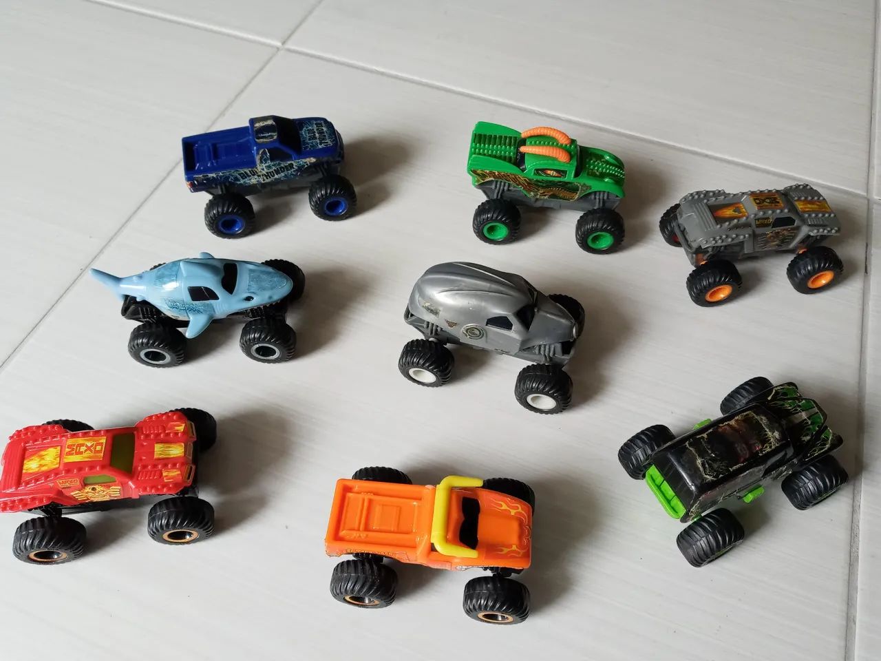 8 Miniaturas Monster Jam - Foto 2