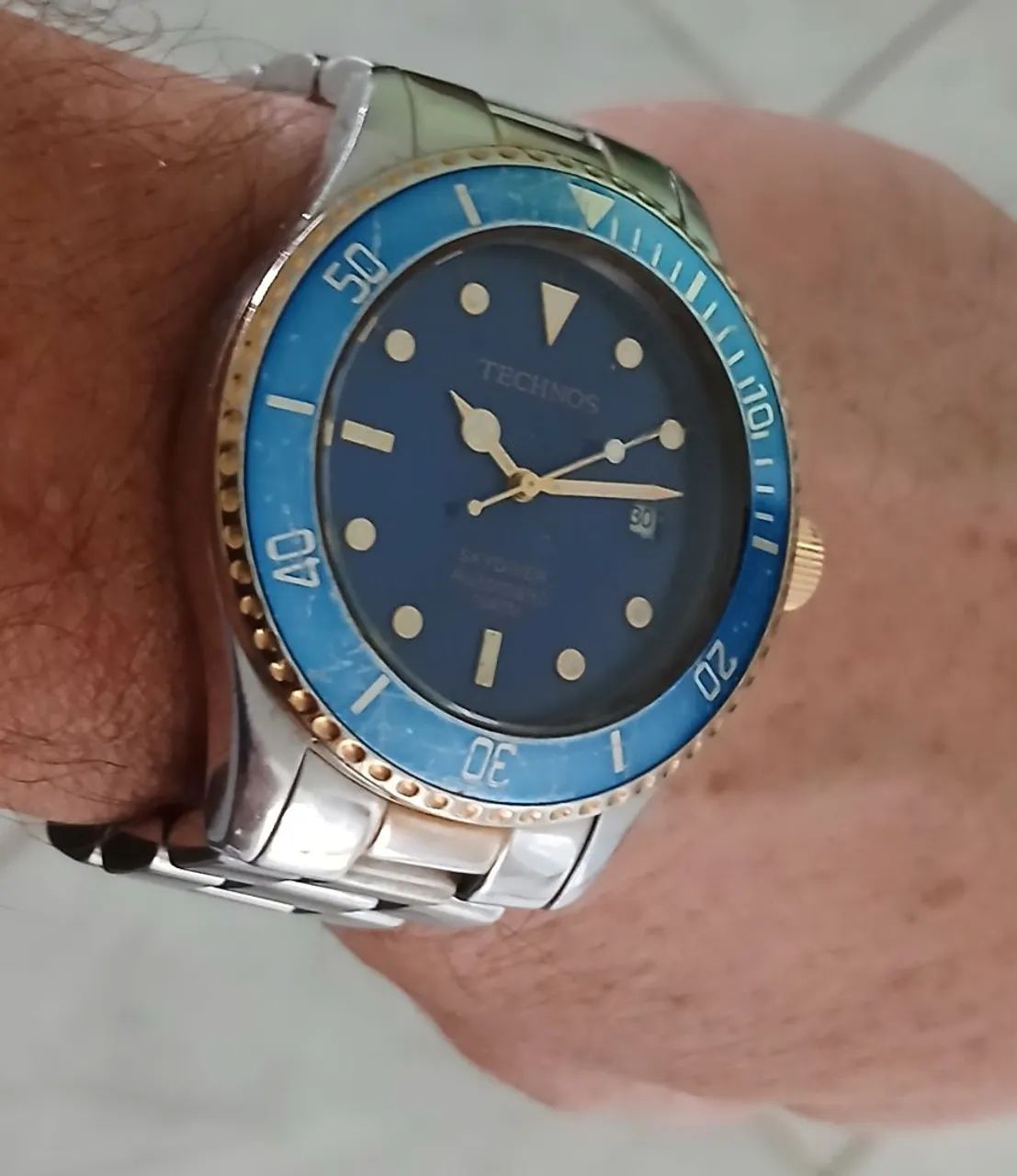 Relógio antigo original TECHNOS SKYDIVER AZUL AUTOMÁTICO.  Exemplar raro de coleção  - Foto 2