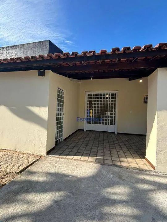Casa com piscina e 3 dormitórios para alugar, 500m² por R$ 4.000/mês - Boa vista Castelão - Foto 5
