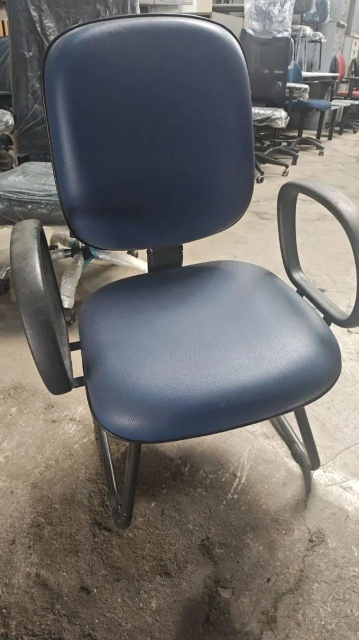 Cadeira DIRETOR  Escritório Azul com Braços 