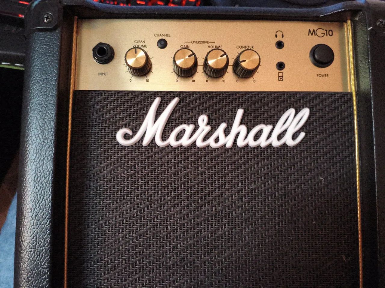Marshall mg10