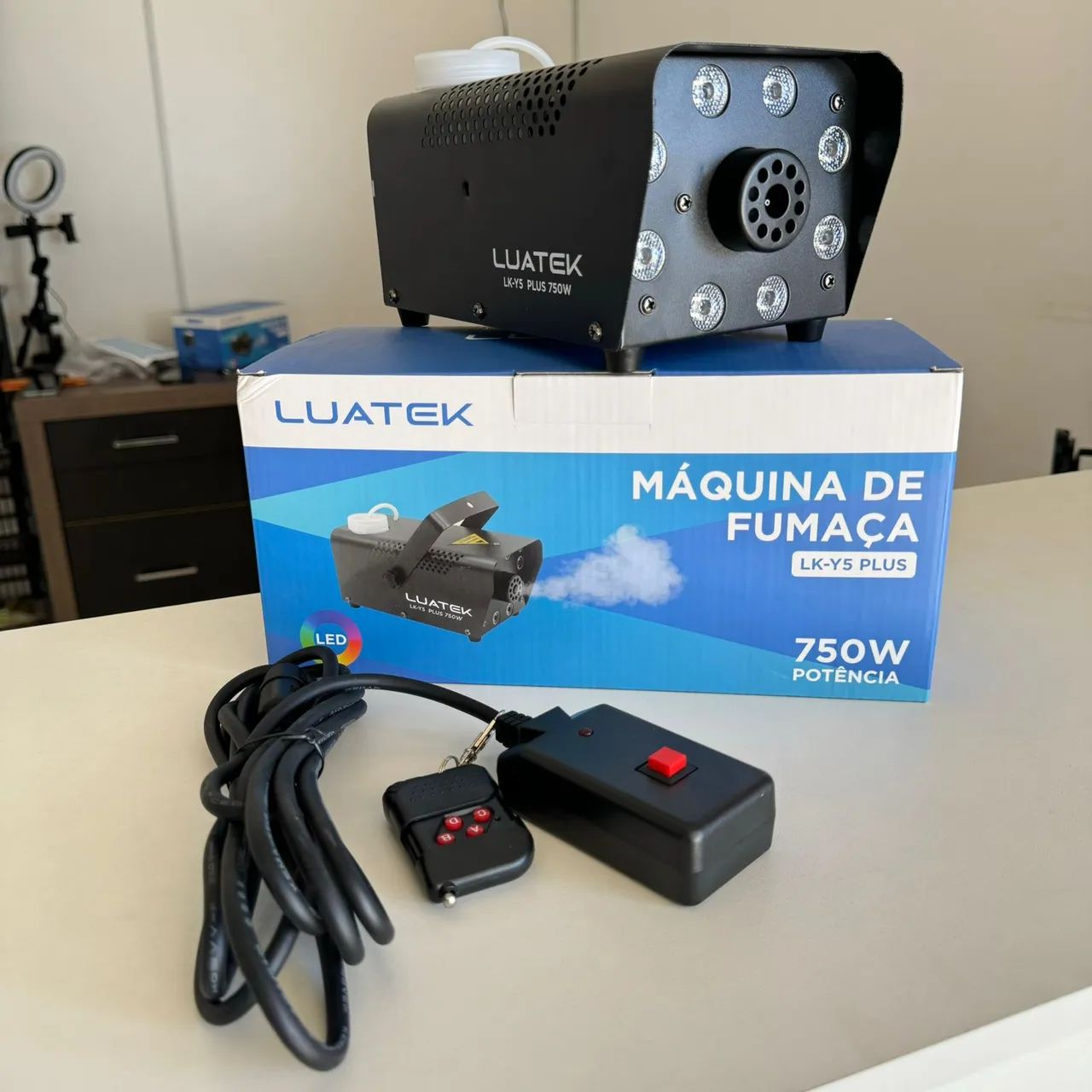 Máquina de Fumaça LED 750W Luatek LK-Y5 Plus