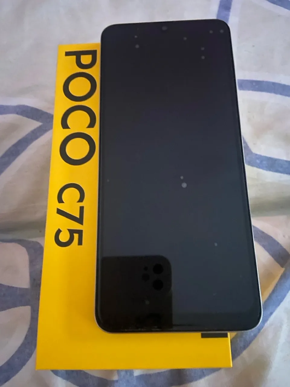 Aparelho poco c75 novo 1 semana d uso apenas venda chama no whats quase não olho OLX
