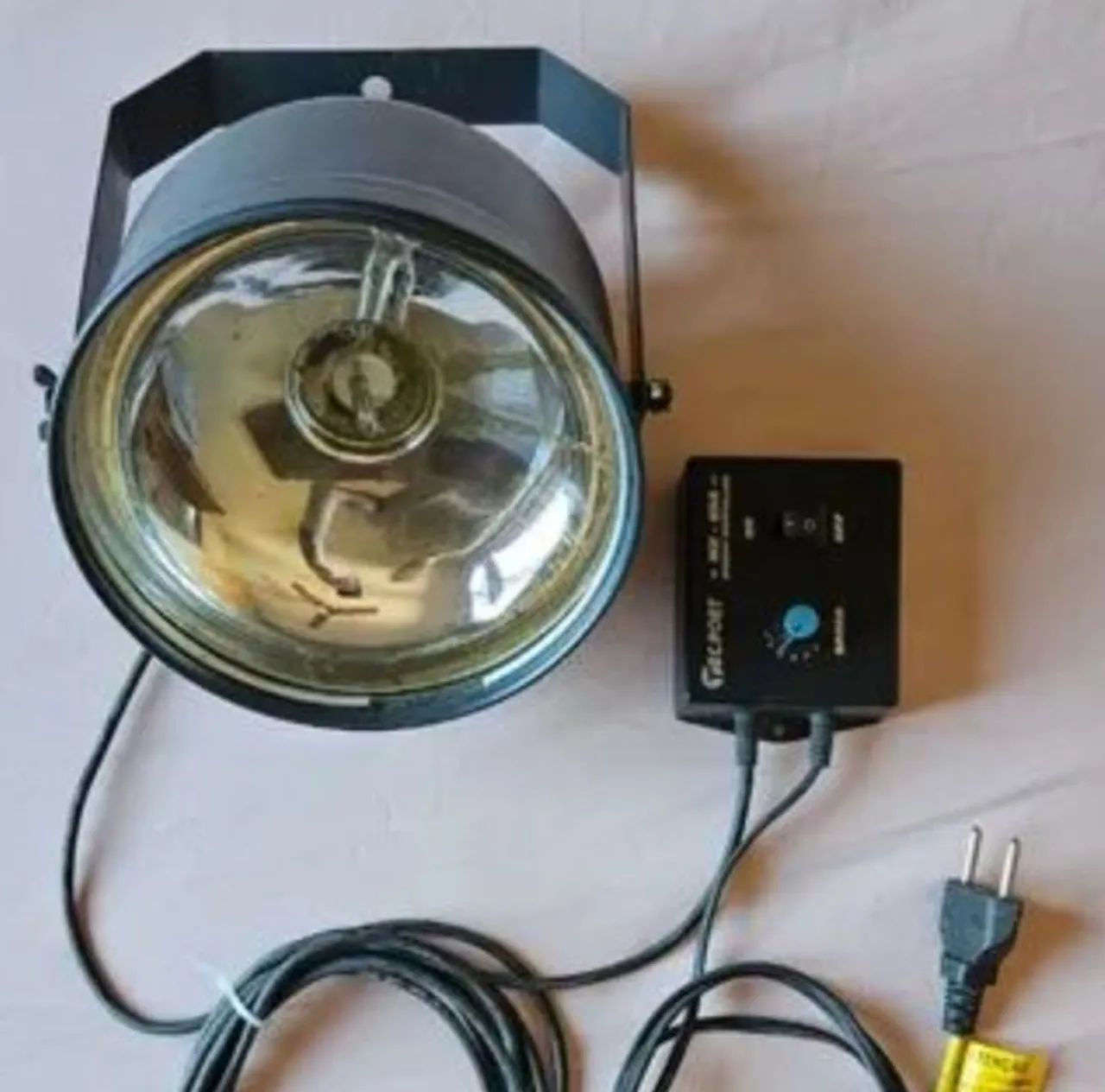 Strobo vintage relíquia Xenon halógena 110\220v - Foto 2