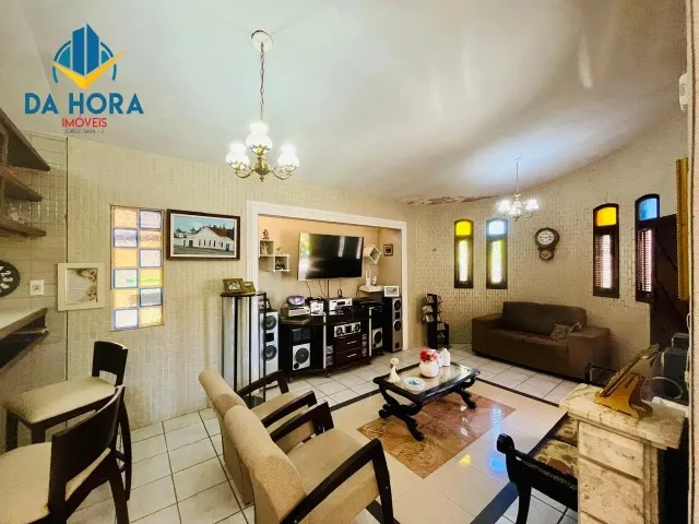 Casa com 3 quartos sendo 1 suíte em Ponta Negra