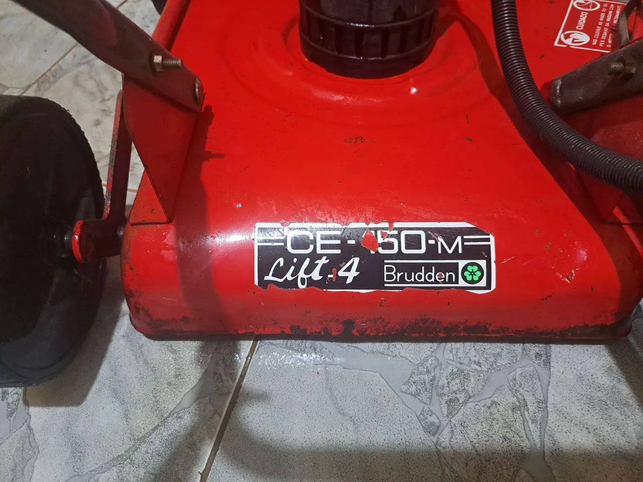 Cortador de gramas profissional Brudden Lift 4