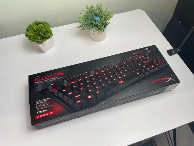 Teclado mecânico HyperX Alloy FPS (Switch CherryMX marrom)
