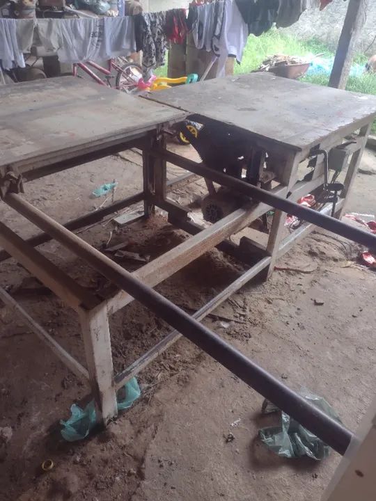 Serra esquadrejadeira artesanal 