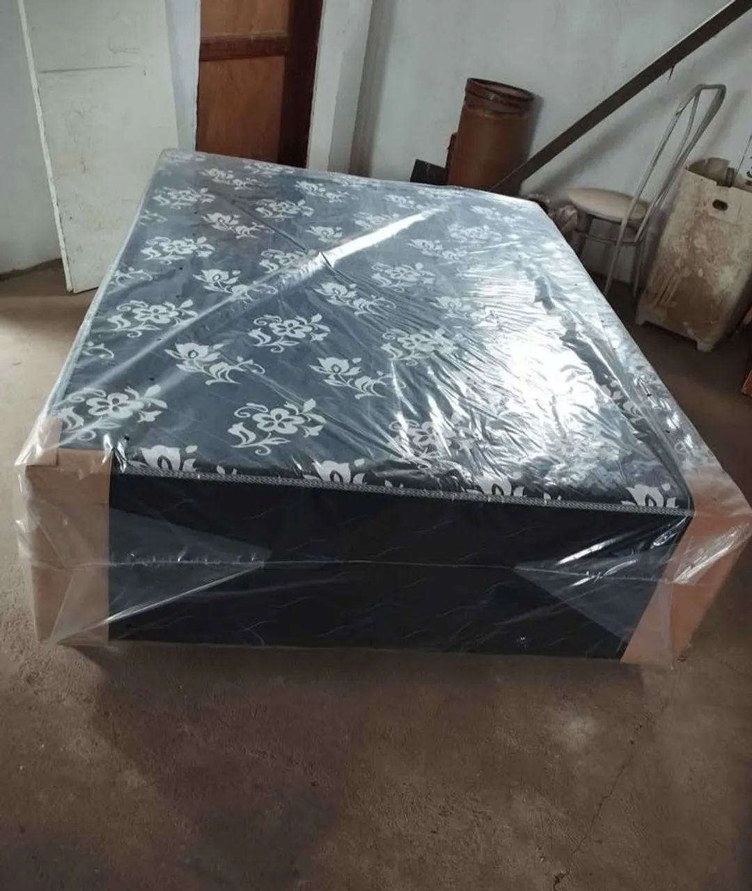 Nova de fábrica Cama Box Casal - espuma D33  - Foto 2