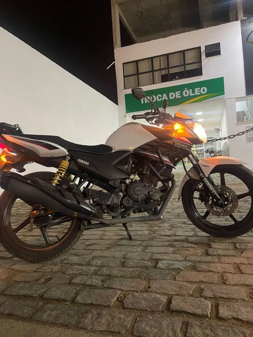 FAZER 150 2018