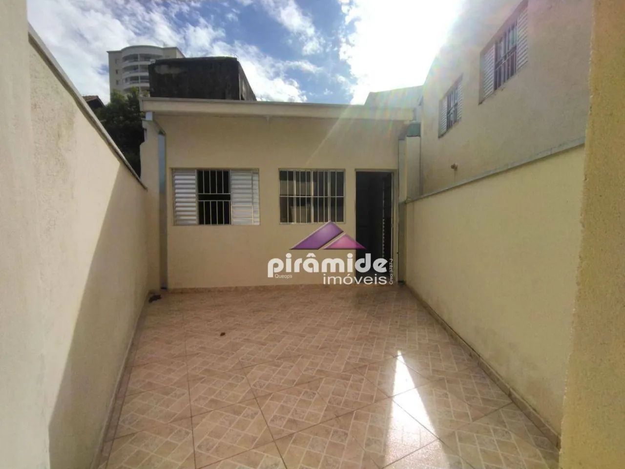 Casa com 1 dormitório para alugar, 40 m² por R$ 918,83/mês - Santana - São José dos Campos