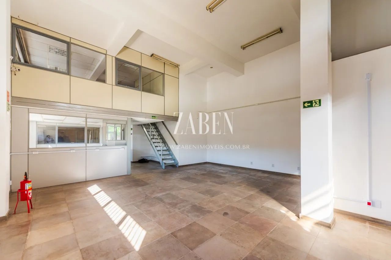 Pavilhão para Locação em Porto Alegre, São Geraldo, 1 banheiro, 4 vagas