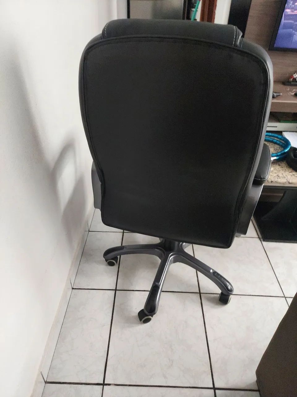 Cadeira giratória presidente 64706406560001122