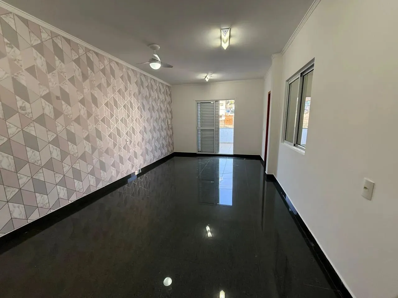 Imóvel para aluguel tem 120 metros quadrados em Vila Pereira Barreto - São Paulo - SP