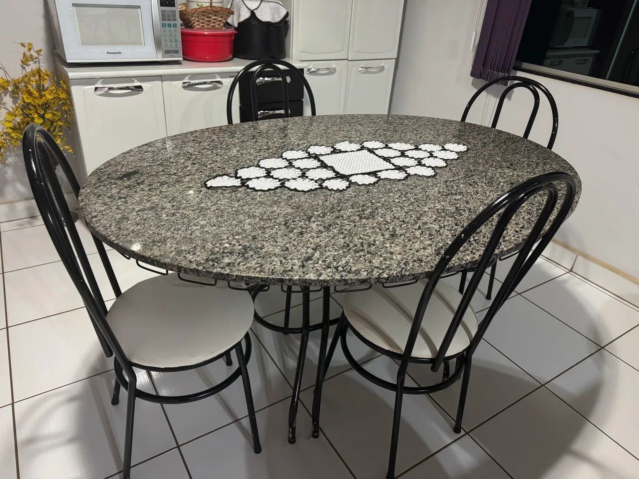 Mesa de mármore oval64341728328194122