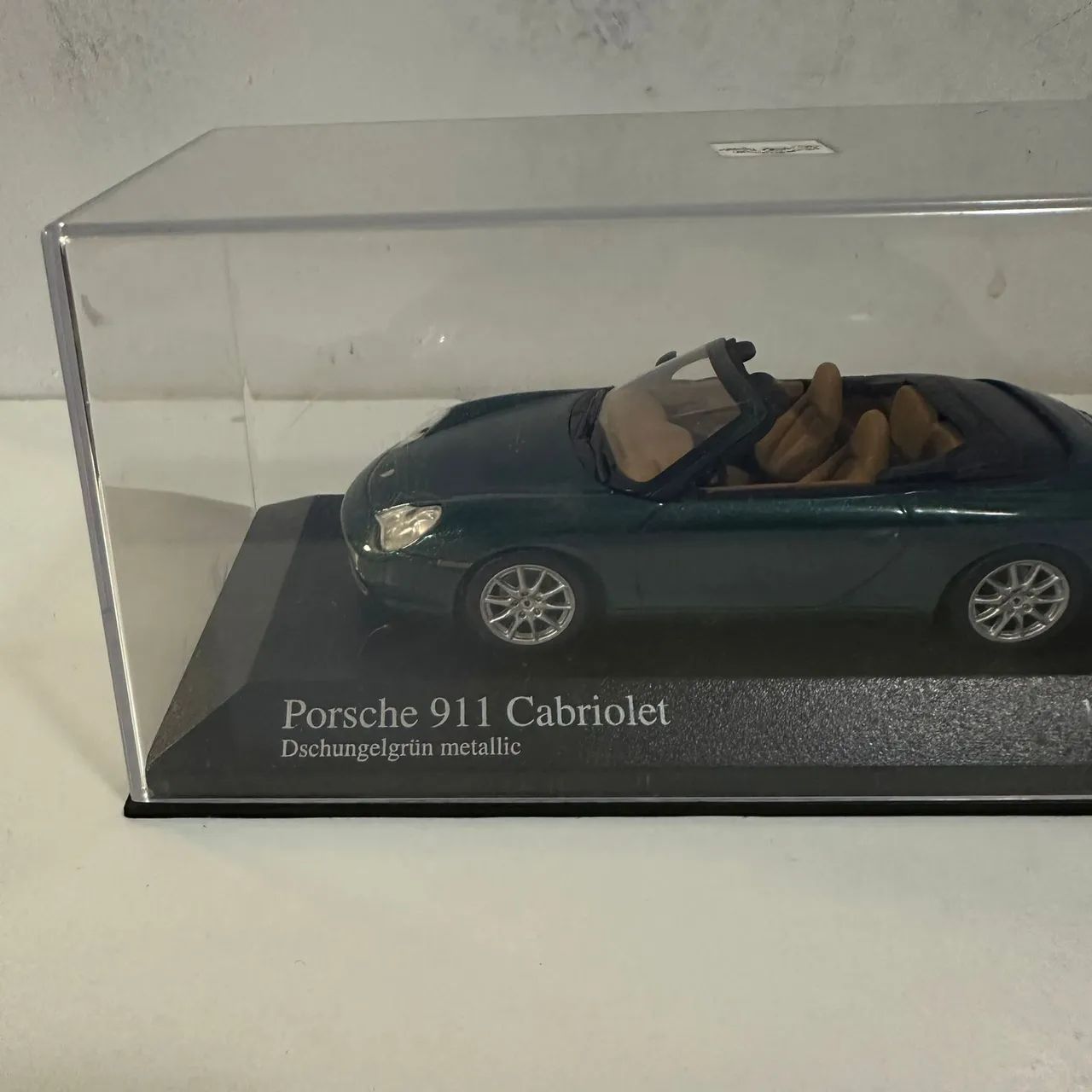 Porsche 911 Cabriolet verde brilho - ed limitada - Escala 1:43 - Foto 4