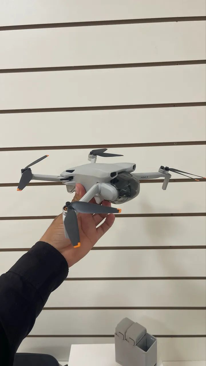 Drone DJI Mini 3 Fly More Combo (Com tela) BR - DJI033 novo da loja lacrado nota fiscal  - Foto 6