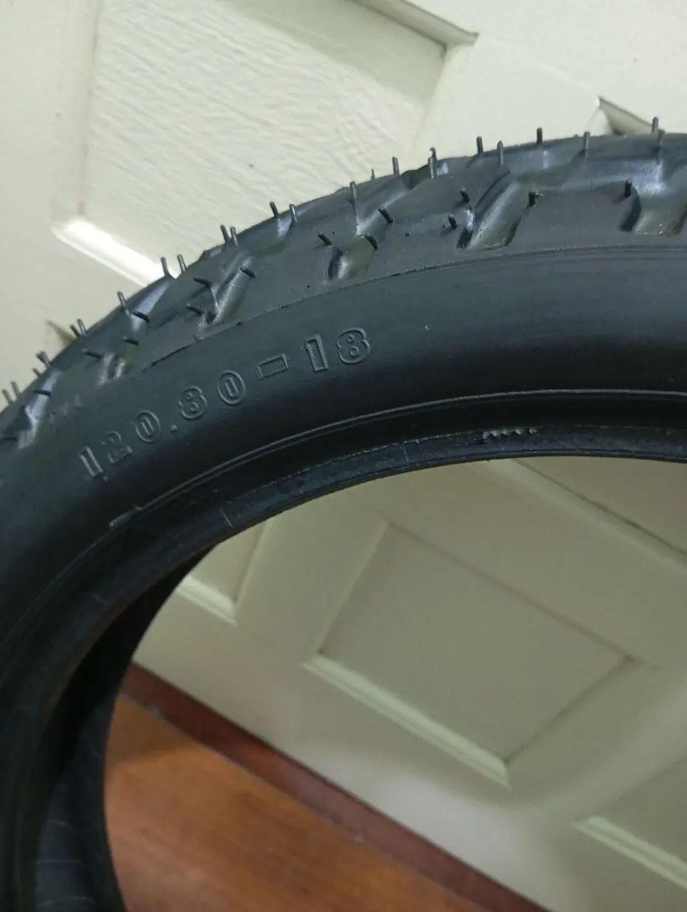 Pneu 120/80/18 - Foto 3