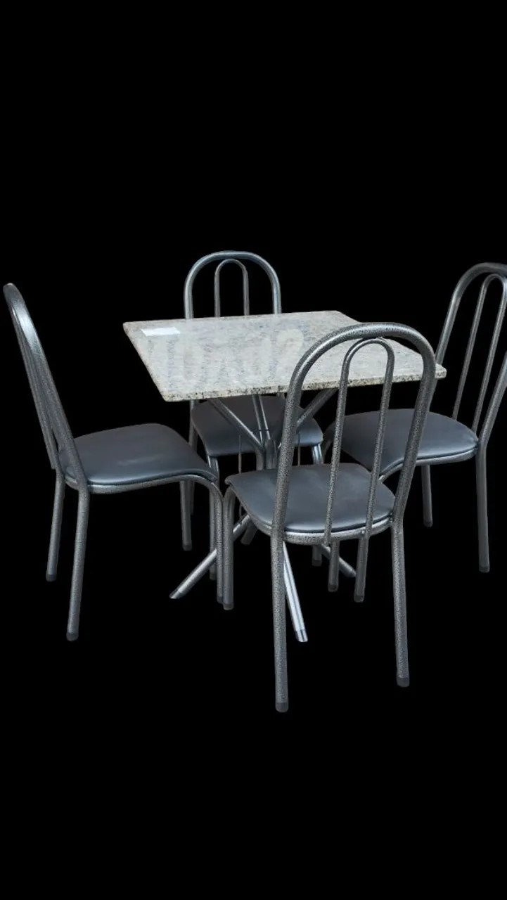 Conjunto de mesa com 4 cadeiras