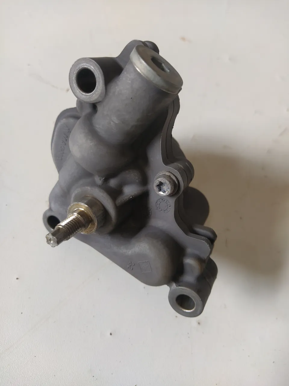 BOMBA DE ÓLEO MOTOR RENAULT SANDERO 2019 1.6