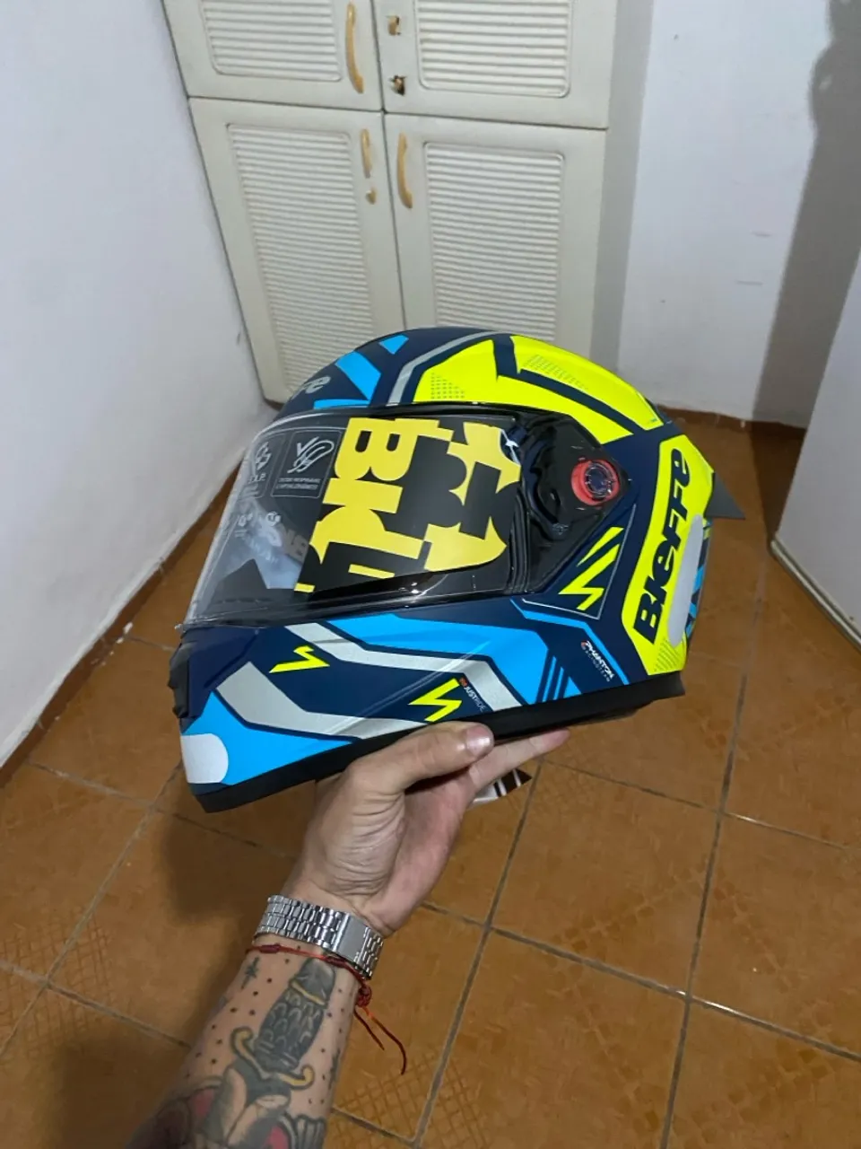Capacete BIEFFE Azul e Amarelo
