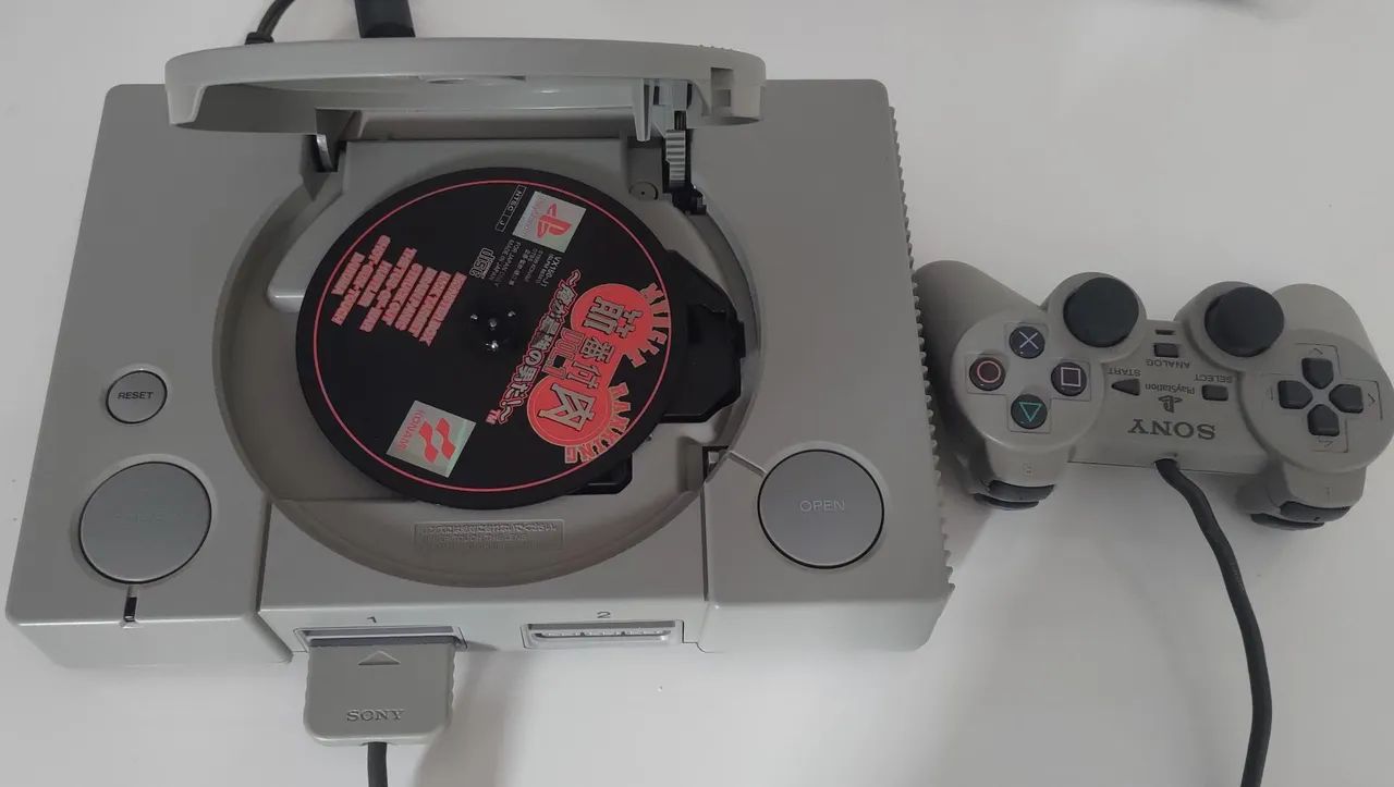 Playstation 1 Ps1 Japonês Scph-7000 | Serial Batendo - Consoles de