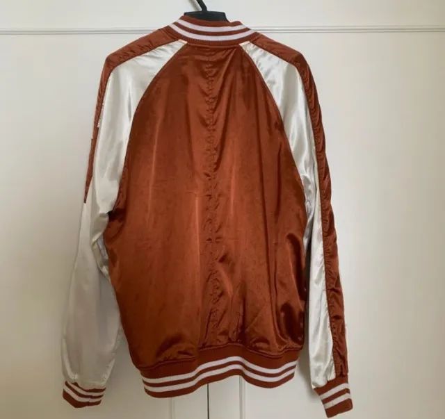 jaqueta bomber caramelo e off white Forever 21 - Foto 2