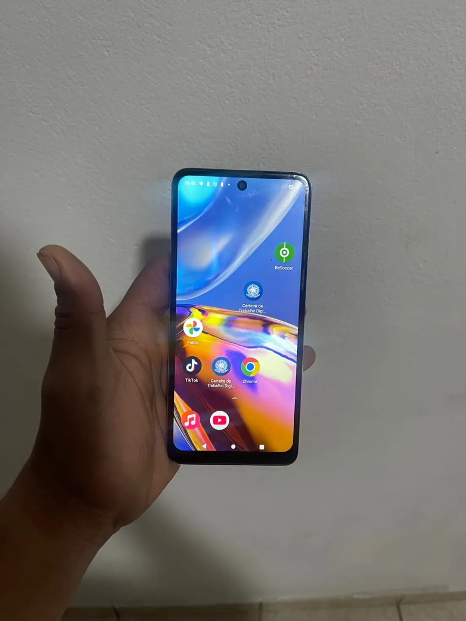 Motorola E32