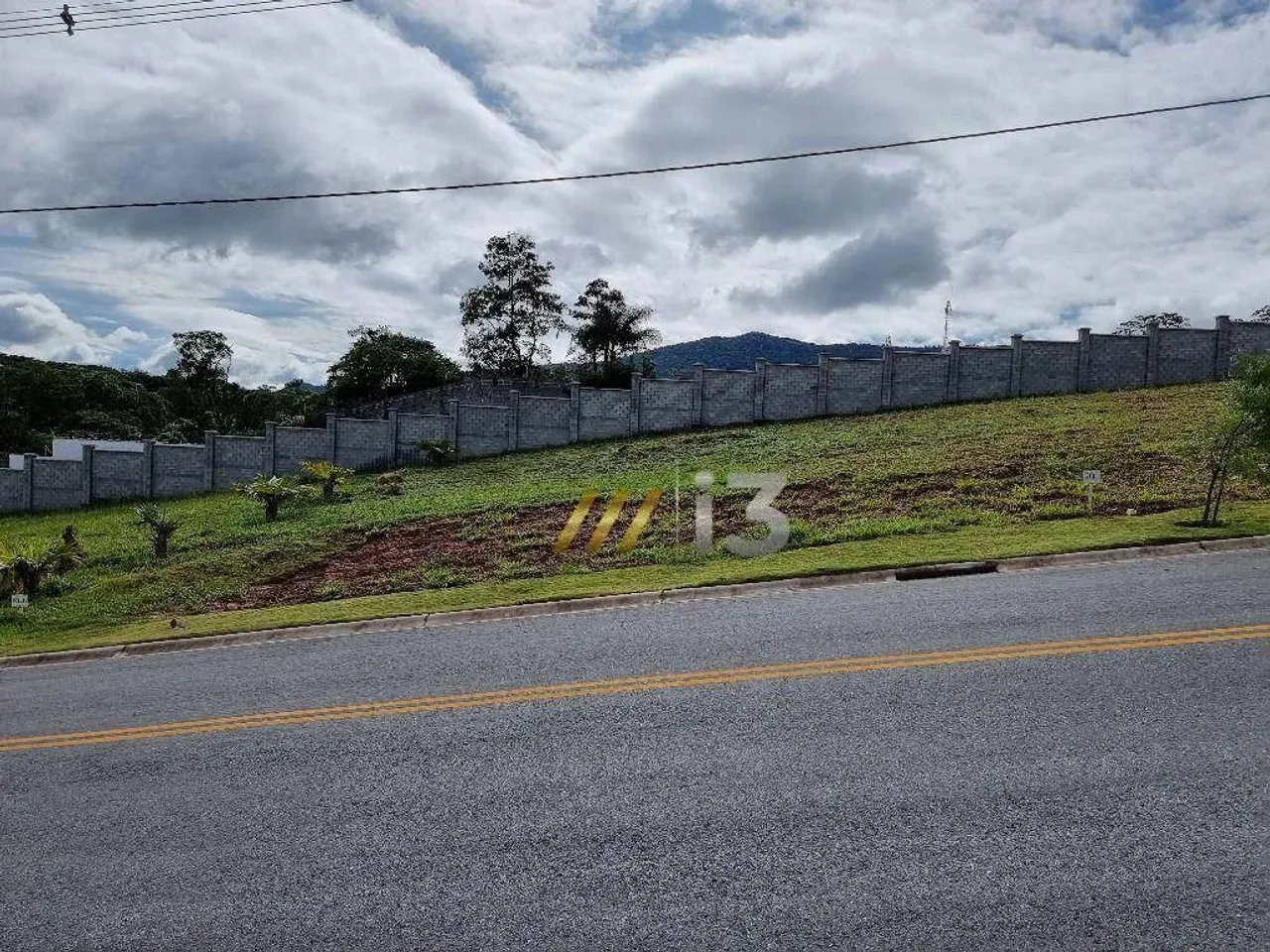 Terreno à venda, 535 m² por R$ 640.000,00 - Condomínio Alto do Sion - Atibaia/SP