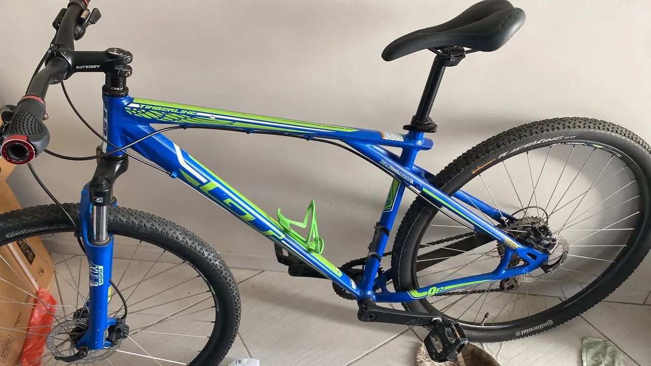 GT ・中古自転車 061302 VENDO BICICLETA GT - Ciclismo - Porto de Santana, Cariacica