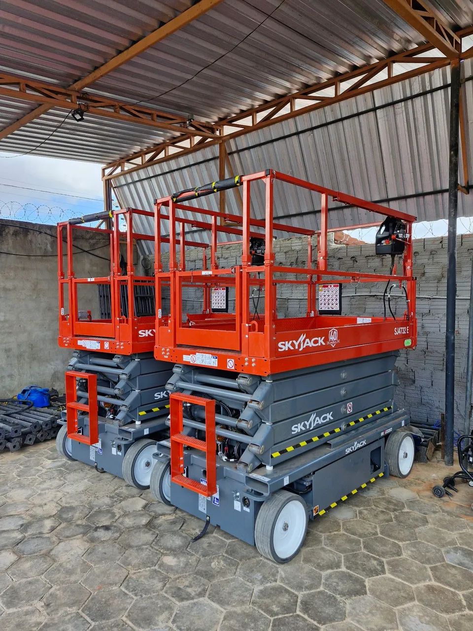 Plataforma Elevatória Tesoura 12m Elétrica