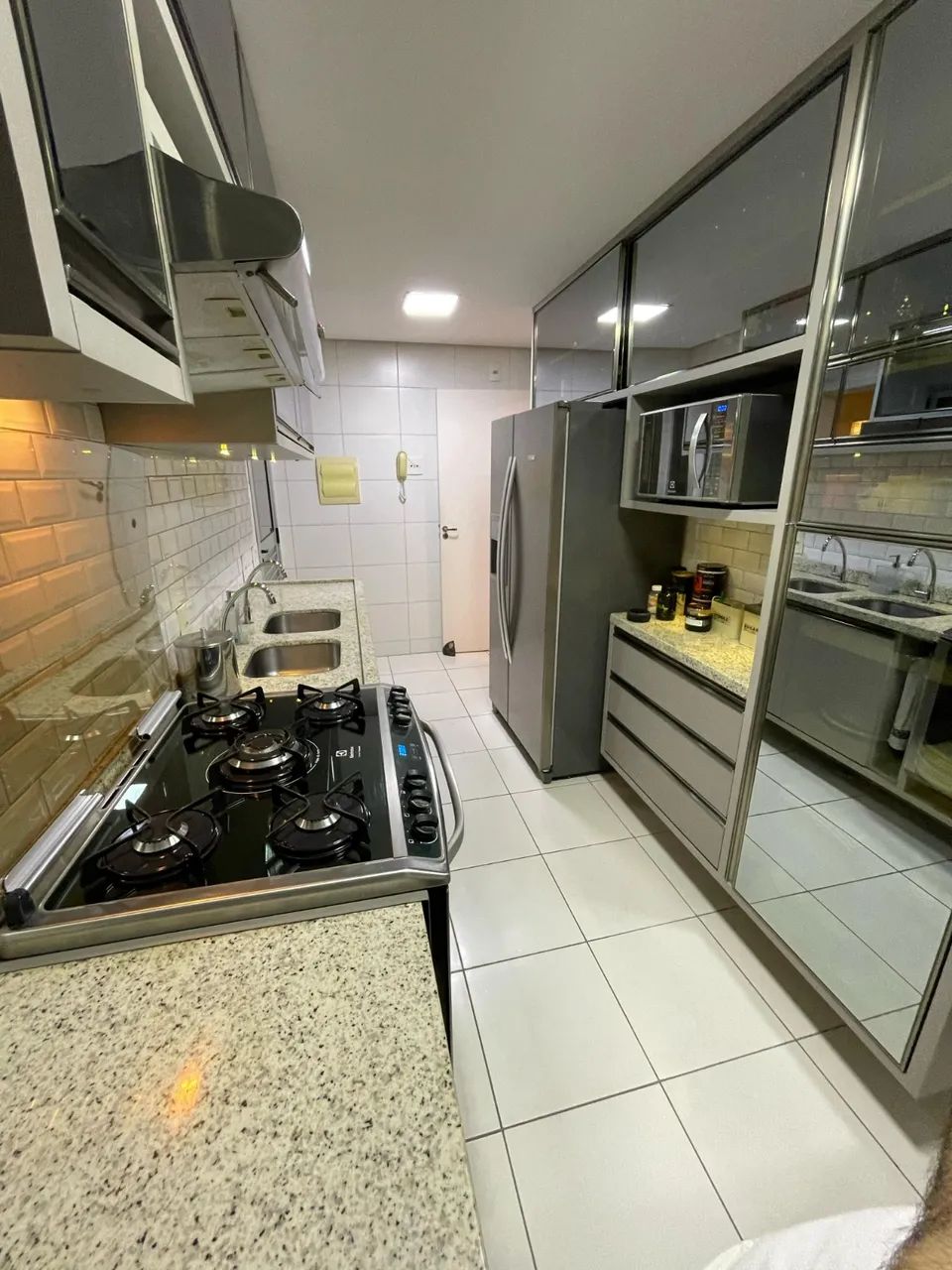 SINGOLARE, ADRIANÓPOLIS,  SEMI-MOBILIADO,  03 SUÍTES  COM CLOSET, VARANDA GOUMERT, 2 VAGAS - Foto 5