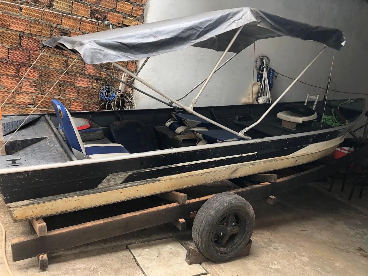 Lancha de alumínio para pesca ou passeio