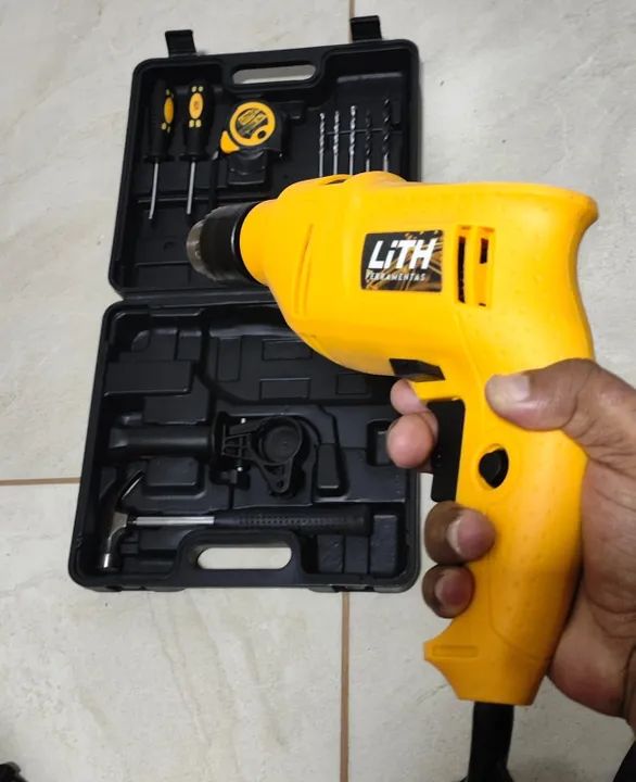 Furadeira De Impacto 1/2 Pol. 720w 220v Maleta E Acessórios - Foto 4