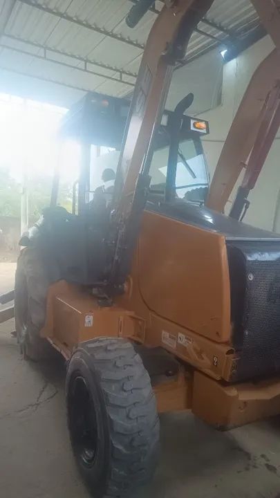 Retroescavadeira CASE 580N 2015 4x4 - Foto 3