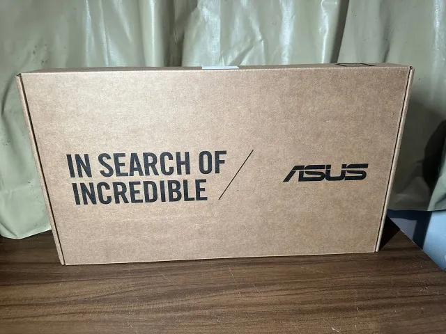 Asus Vivobook 15 Lacrado ! Novo ! Core i5 1235u, 8GB RAM, SSD 512GB, 15,6 Full Windows11