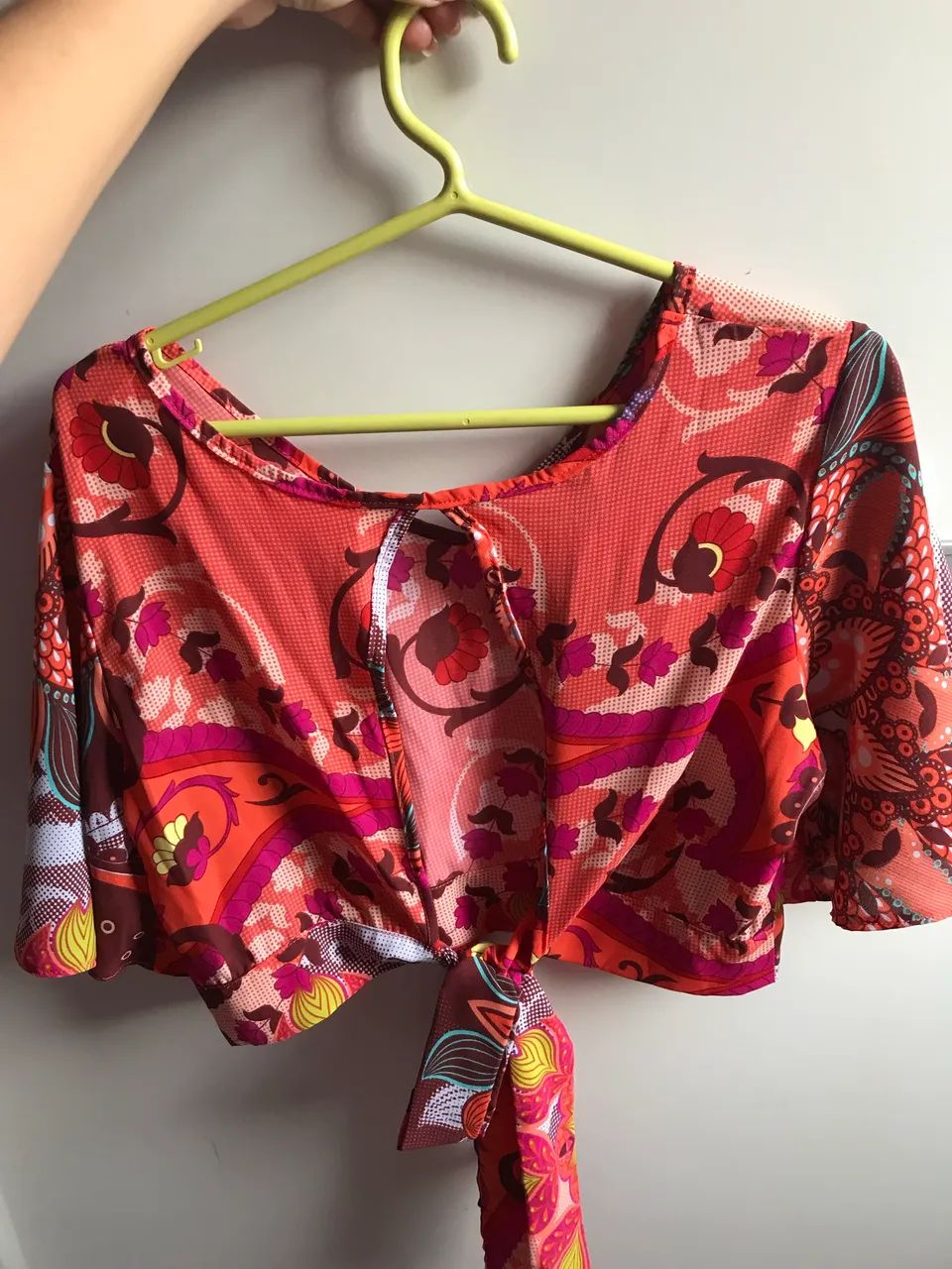 Cropped estampado com etiqueta M - Foto 2