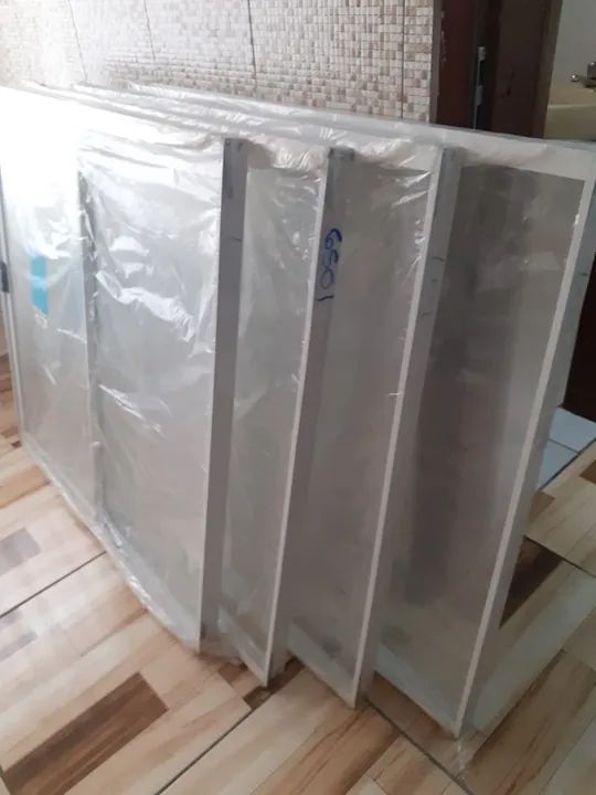 Janelas de alumínio novas