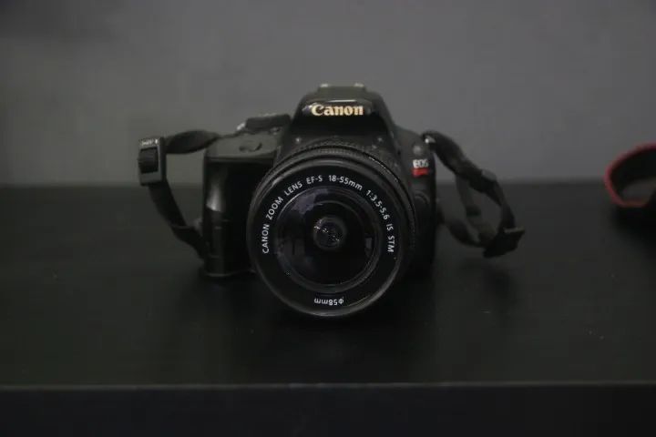 Câmera Canon SL1 / T100