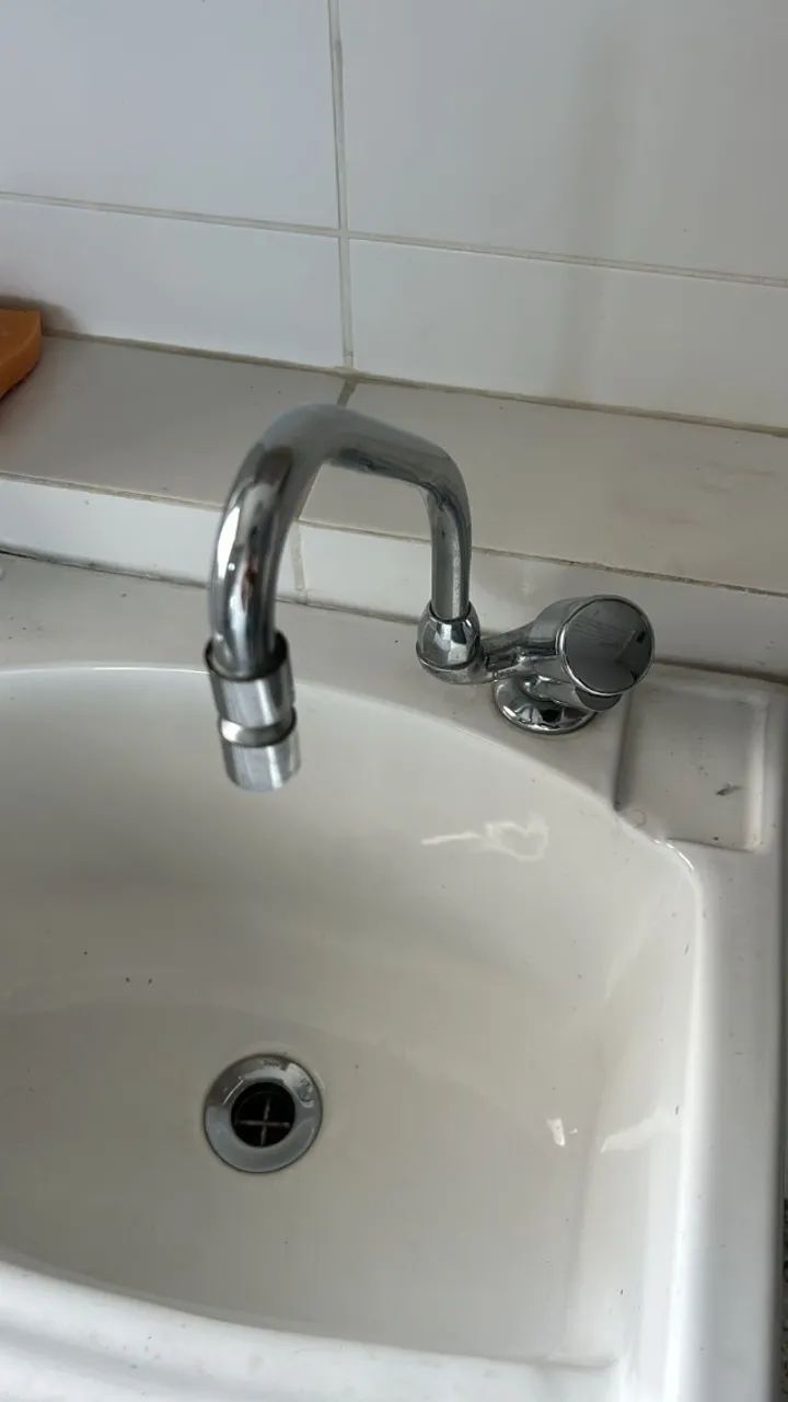 Itens de banheiro Usados- Alto Padrão- DECA e DOCOL - Foto 2