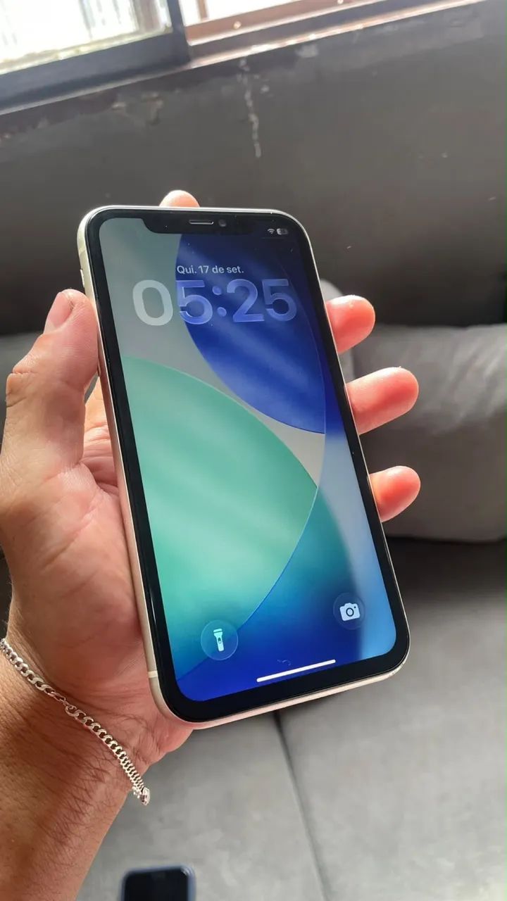 iPhone 11