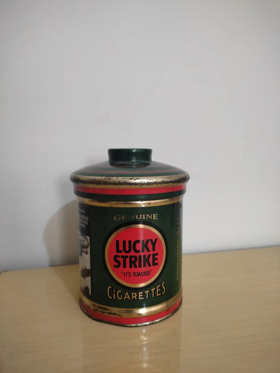 Lata vintage Lucky Strike ( tabaqueira)