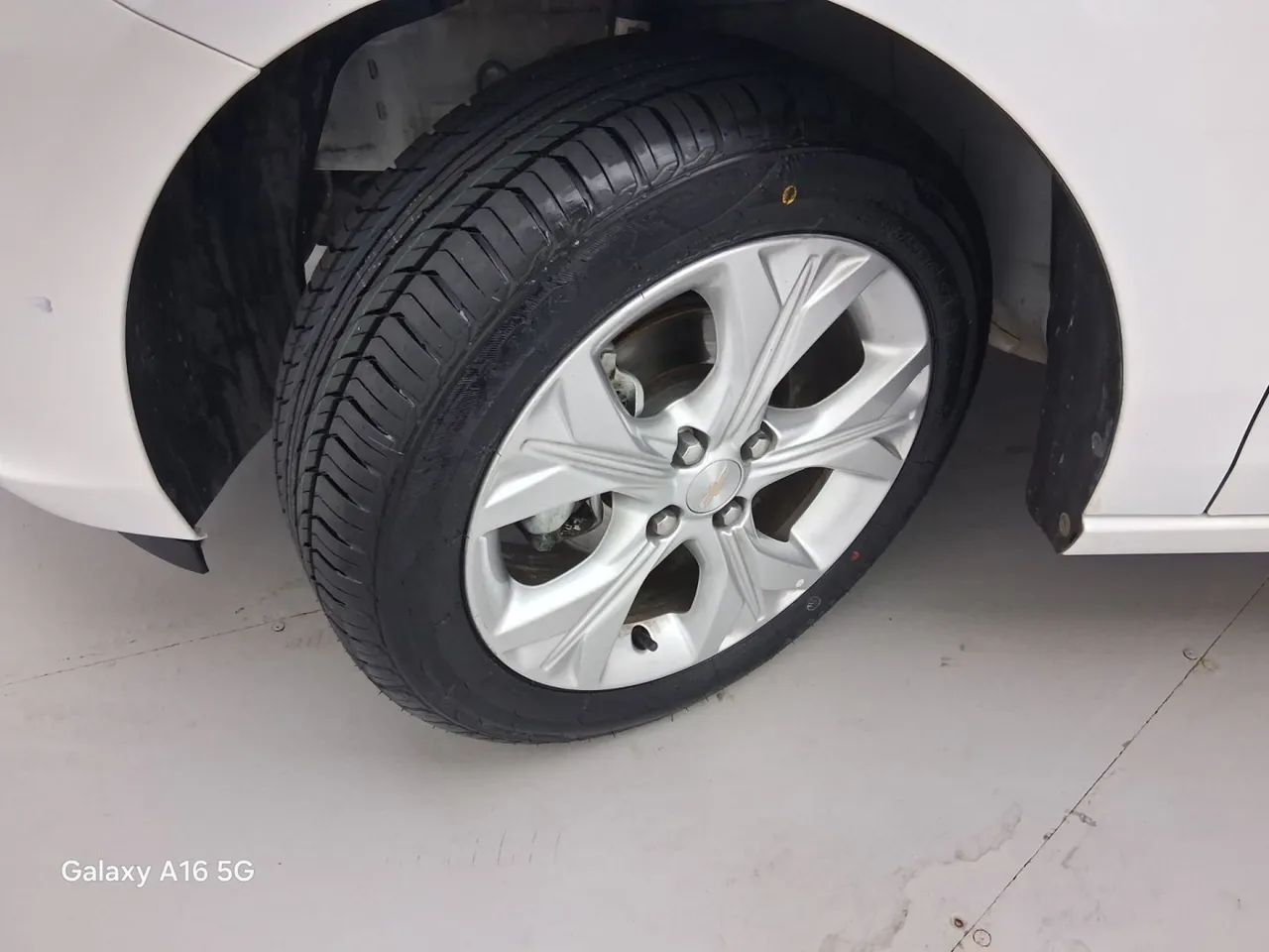 Chevrolet Onix Plus LTZ 1.0 12V TB Flex Aut. 4P, foto 11 de 18